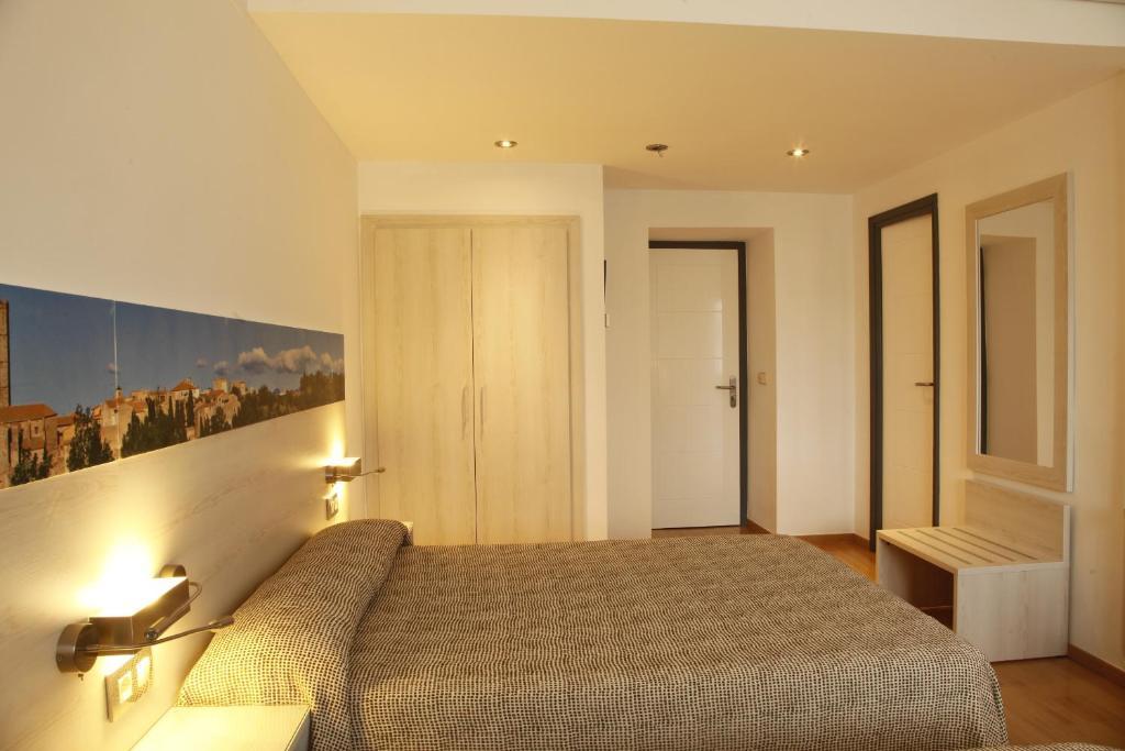 Hotel Canet Castello  D'Empuries Rum bild